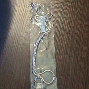 Sigma Beauty Silver Pendant Necklace